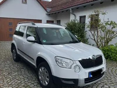 Gebraucht Skoda Yeti Active 105 PS (77 kW) 2009 Weiß SUV