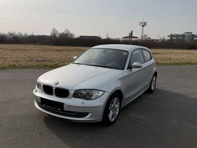 Gebraucht BMW 118 143 PS (105 kW) 2007 Silber Kleinwagen