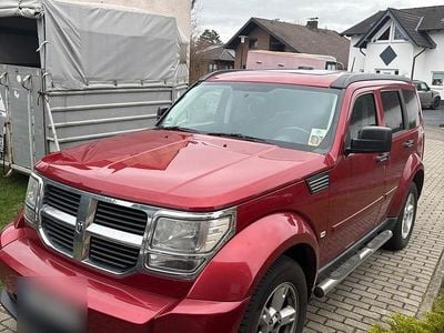 Rot Gebraucht 2010 Dodge Nitro SUV | 8.850 € (Teuer)