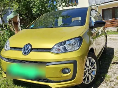 Brugt VW up! CLUB 60 HK (44 kW) 2016 Gul Hatchback