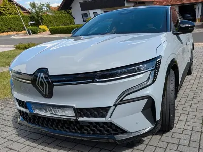 Gebraucht Renault Megane E-Tech Techno 161 kW (220 PS) 2022 Grau Limousine