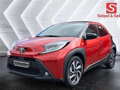 Rot Neu 2025 Toyota Aygo X SUV | 19.890 € (Etwas zu teuer)