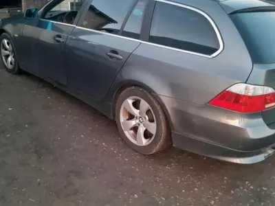 Gebraucht BMW 530 231 PS (169 kW) 2006 Andere farben Kombi