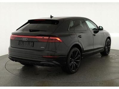 Mythos schwarz metallic Gebraucht 2025 Audi Q8 S-Line SUV | 91.995 € (Fairer Preis)