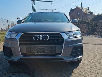 Gebraucht Audi Q3 Design 150 PS (110 kW) 2016 Grau SUV