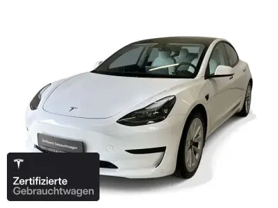 Käytetty Tesla Model 3 RWD 286 kW (390 HP) 2021 Valkoinen Sedan