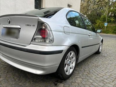 Usado BMW 316 143 HP (105 kW) 2002 Cinzento Coupé