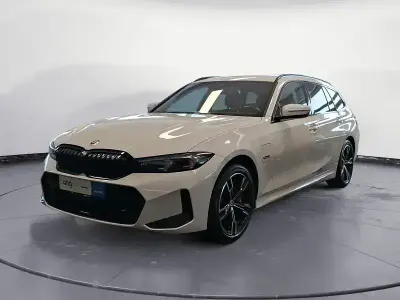 Gebraucht BMW 330e Shadowline 2022 Andere Kombi