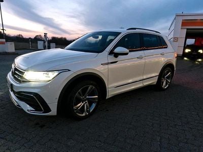 Gebraucht VW Tiguan R-line 200 PS (147 kW) 2021 Weiß SUV