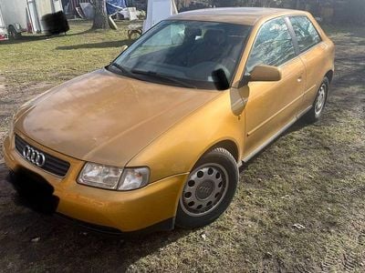 Gebraucht Audi A3 Ambiente 101 PS (74 kW) 1997 Gold Kleinwagen