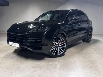 Neu Porsche Cayenne S E-Hybrid 519 PS (381 kW) 2025 Schwarz SUV