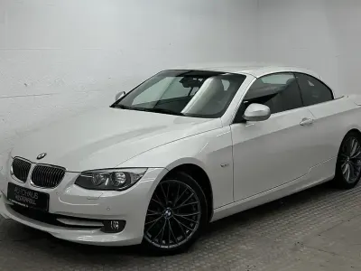 Gebraucht BMW 320 Cabriolet Exclusive 203 PS (149 kW) 2013 Mineralweiss metallic (metallic) Cabrio