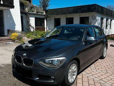 Usata BMW 114 102 CV (75 kW) 2013 Grigio Utilitaria