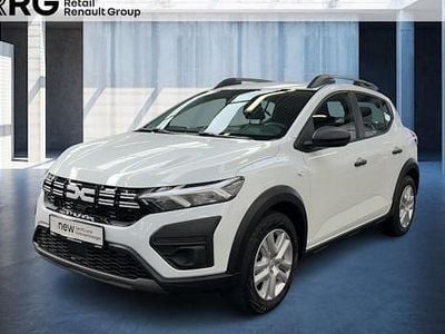 Gebraucht Dacia Sandero Essentiel 101 PS (74 kW) 2024 Weiß Limousine