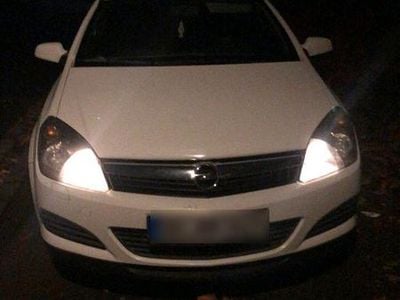 Gebraucht Opel Astra GTC 116 PS (85 kW) 2009 Weiß Coupé