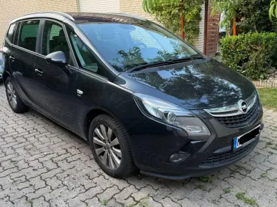 Gebraucht Opel Zafira Tourer Edition 140 PS (102 kW) 2016 Schwarz Van / Kleinbus