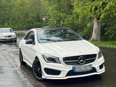 Gebraucht Mercedes CLA200 AMG line 156 PS (114 kW) 2014 Weiß Limousine