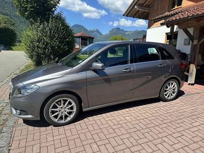 Mercedes B180