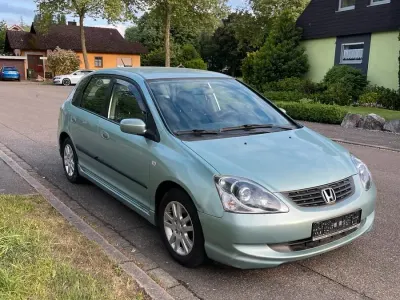 Gebraucht Honda Civic 110 PS (80 kW) 2004 Grün Limousine