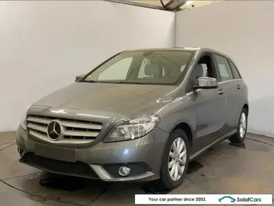 Gebraucht Mercedes B180 109 PS (80 kW) 2014 Grau Kleinwagen