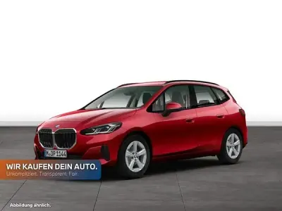 Gebraucht BMW 220 Active Tourer Luxury Line 156 PS (114 kW) 2025 Piemont rot metallic Van / Kleinbus