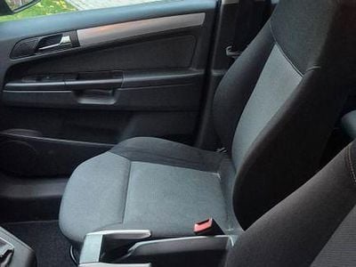 Gebraucht Opel Zafira 129 PS (94 kW) 2005 Grau Van / Kleinbus