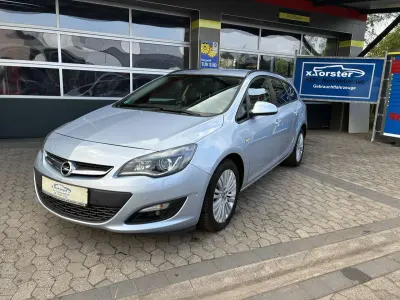 Gebraucht Opel Astra Eco 140 PS (102 kW) 2015 Blau Kombi