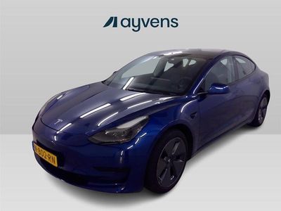 Usado Tesla Model 3 Standard Range 225 kW (306 HP) 2021 Azul Sedan