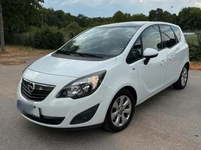 Gebraucht Opel Meriva 140 PS (102 kW) 2013 Weiß Van / Kleinbus