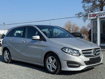 Gebraucht Mercedes B180 109 PS (80 kW) 2015 Silber Van / Kleinbus