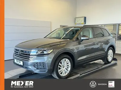 Gebraucht VW Touareg 231 PS (169 kW) 2025 Siliziumgrau metallic SUV