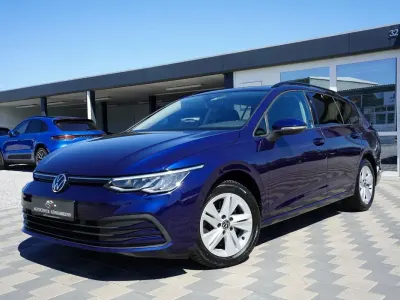 Gebraucht VW Golf VIII Life 150 PS (110 kW) 2021 Blau Kombi