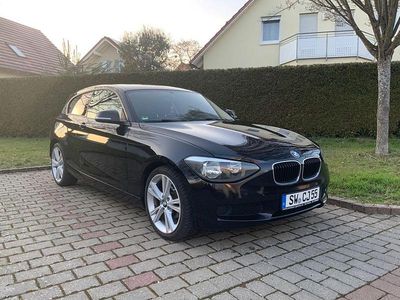 Gebraucht BMW 116 116 PS (85 kW) 2014 Schwarz Kleinwagen