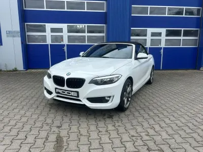 Gebraucht BMW 220 Sport Line 184 PS (135 kW) 2015 Weiß Cabrio