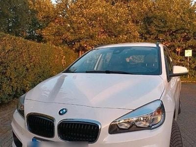 Gebraucht BMW 216 Advantage 102 PS (75 kW) 2017 Weiß Kombi