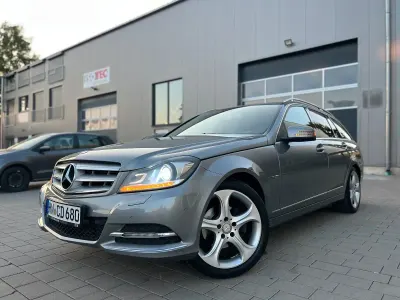 Gebraucht Mercedes C220 170 PS (125 kW) 2011 Silber Limousine