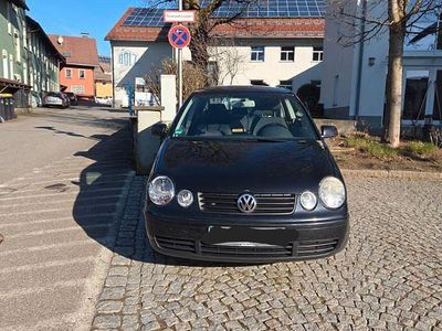 Usado VW Polo Cricket 54 HP (39 kW) 2004 Preto Citadino