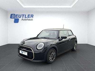 Gebraucht Mini Cooper Favoured 114 kW (156 PS) 2025 Schwarz Kleinwagen