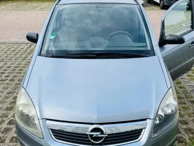 Gebraucht Opel Zafira 120 PS (88 kW) 2005 Silber Van / Kleinbus
