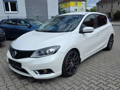 Gebraucht Nissan Pulsar N-Connecta 190 PS (139 kW) 2016 Brilliant white (m) Kleinwagen