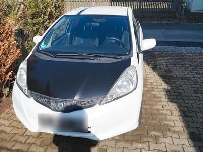 Second-hand Honda Jazz 90 CP (66 kW) 2011 Alb Hatchback