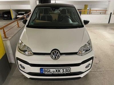 Gebraucht VW up! Highline 90 PS (66 kW) 2016 Weiß Kleinwagen