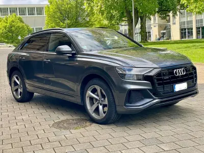 Gebraucht Audi Q8 S-Line 286 PS (210 kW) 2019 Daytonagrau perleffekt SUV