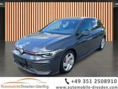 Gebraucht VW Golf VIII GTI 265 PS (194 kW) 2025 Uranograu Limousine