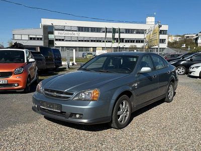 Begagnad Chevrolet Evanda CDX 131 HK (96 kW) 2005 Grå Sedan