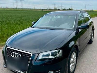 gebraucht Audi A3 Sportback 2.0TDI Facelift-LED-Bi-Xenon-AHK.abn.