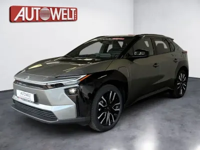 Gebraucht Toyota bZ4X Lounge 252 kW (343 PS) 2026 Schwarz SUV