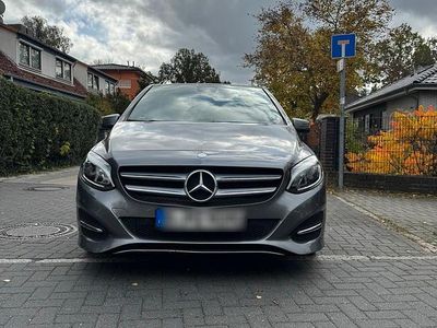 Mercedes B200