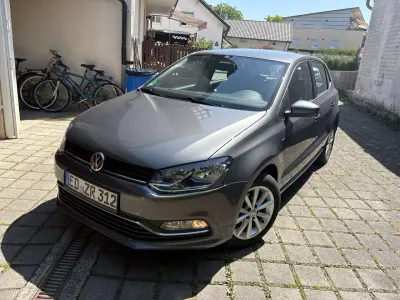 Gebraucht VW Polo LOUNGE 90 PS (66 kW) 2015 Grau Limousine