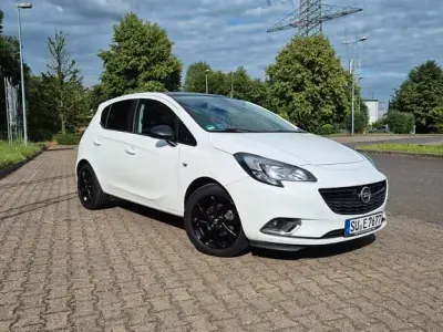 Gebraucht Opel Corsa Color Edition 90 PS (66 kW) 2015 Weiß Kleinwagen